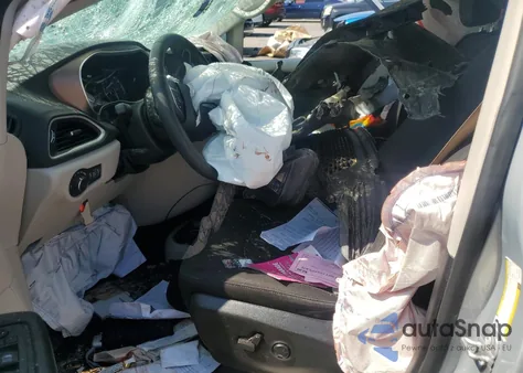 2022 Chrysler Voyager Lx z USA, uszkodzony, nr VIN 2C4RC1CG5NR229722